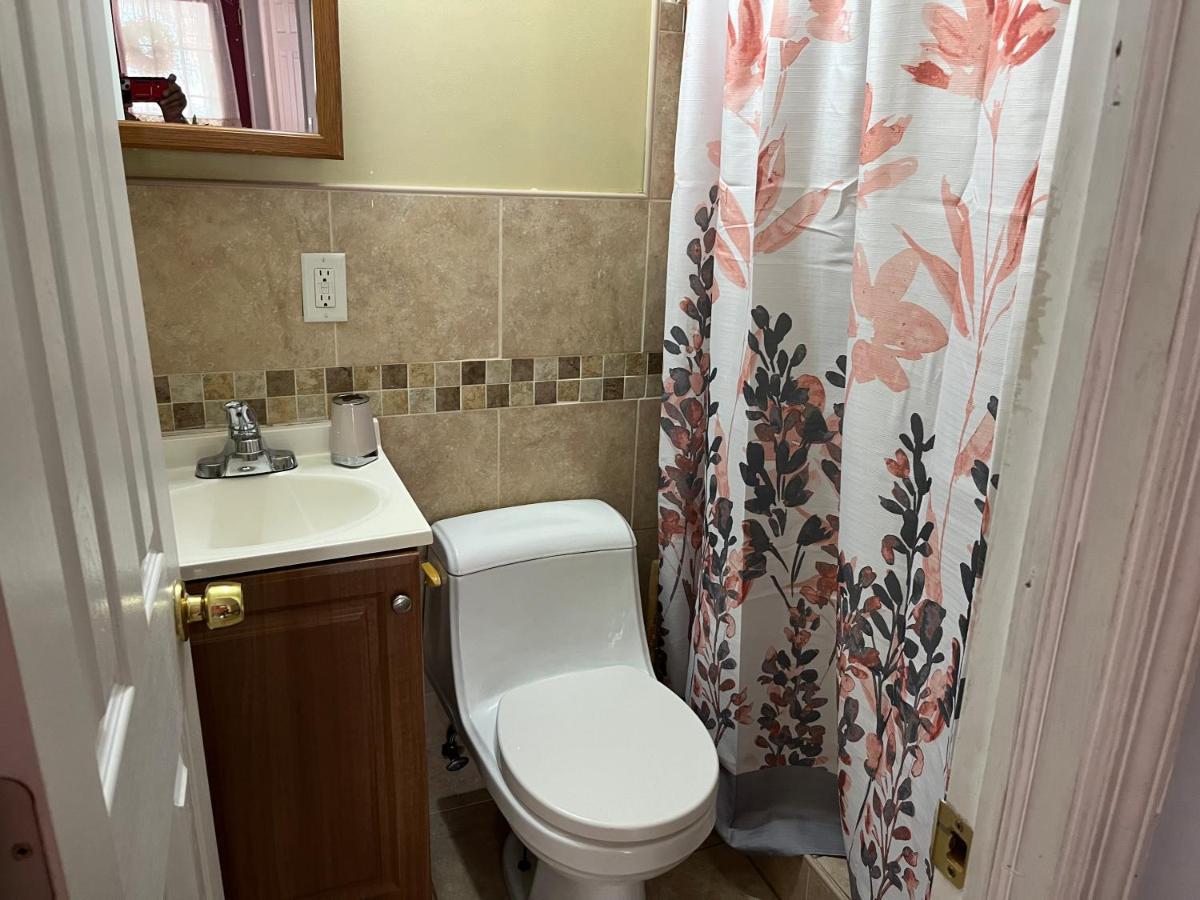 A Deluxe Room New York City Exterior photo